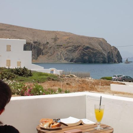 פולוניה V-Rooms In Milos Cyclades מראה חיצוני תמונה