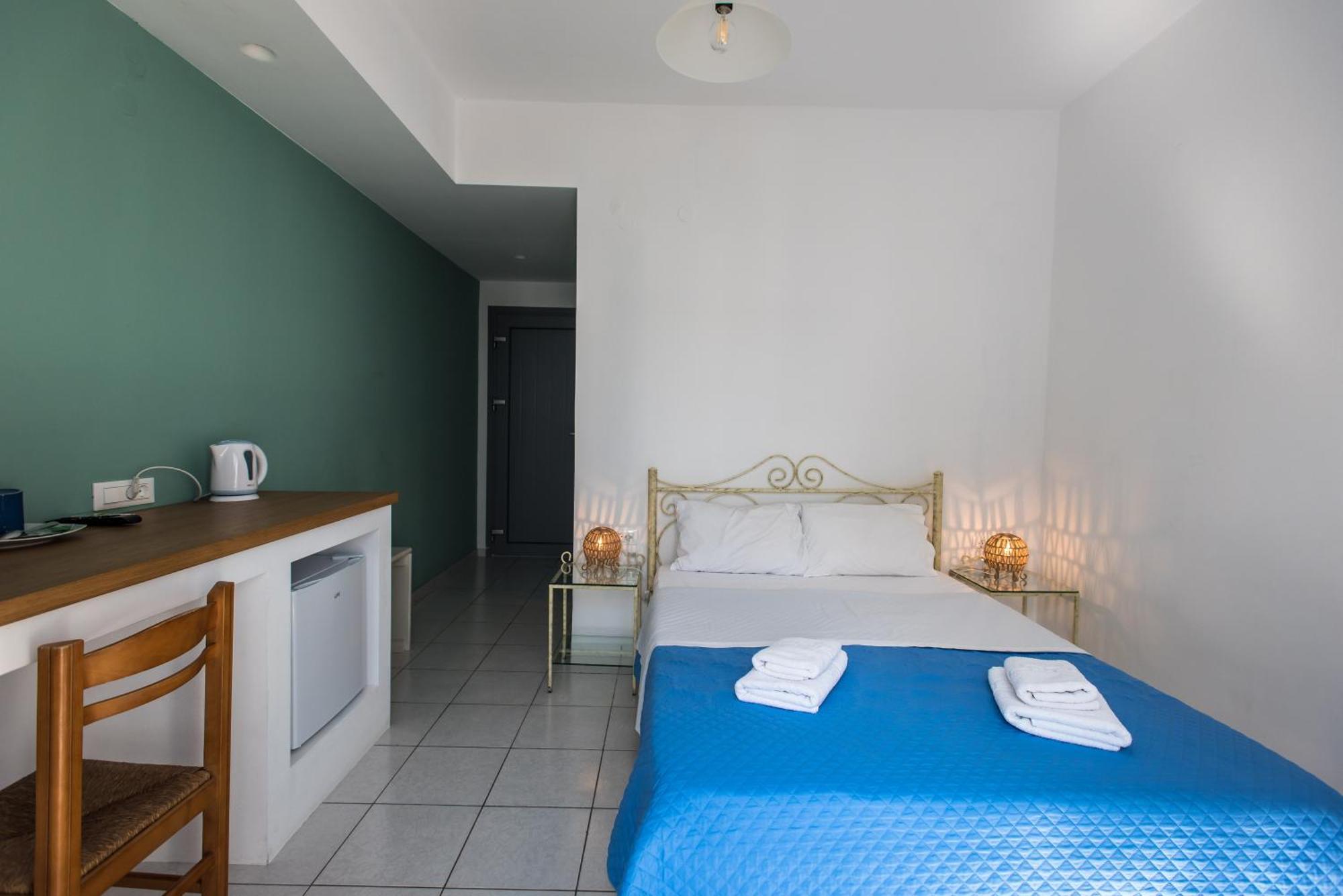 פולוניה V-Rooms In Milos Cyclades מראה חיצוני תמונה